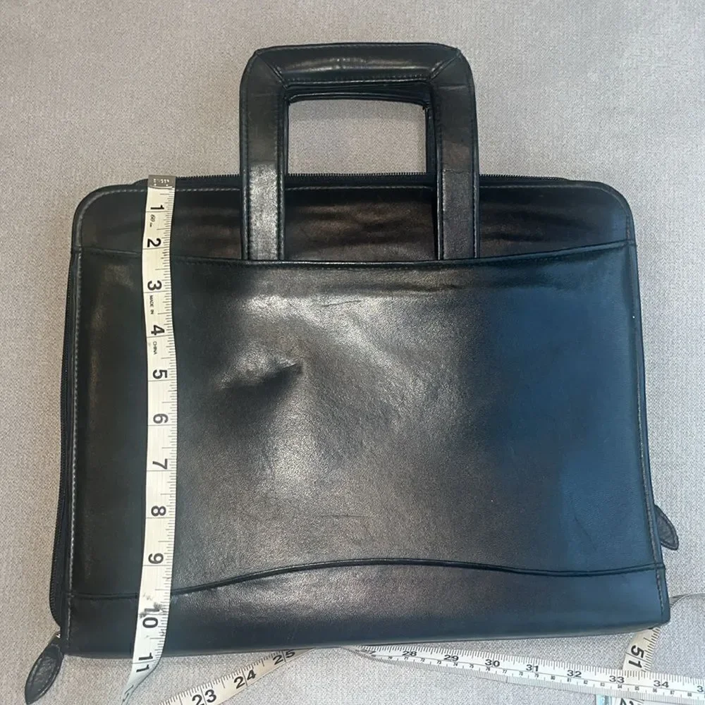 Vintage Scully black leather binder briefcase.